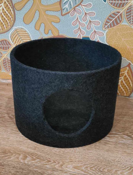 Półka z dodatkowym otworem